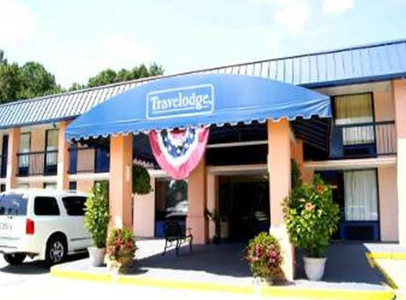 Travelodge By Wyndham Savannah Area/Richmond Hill Exterior photo